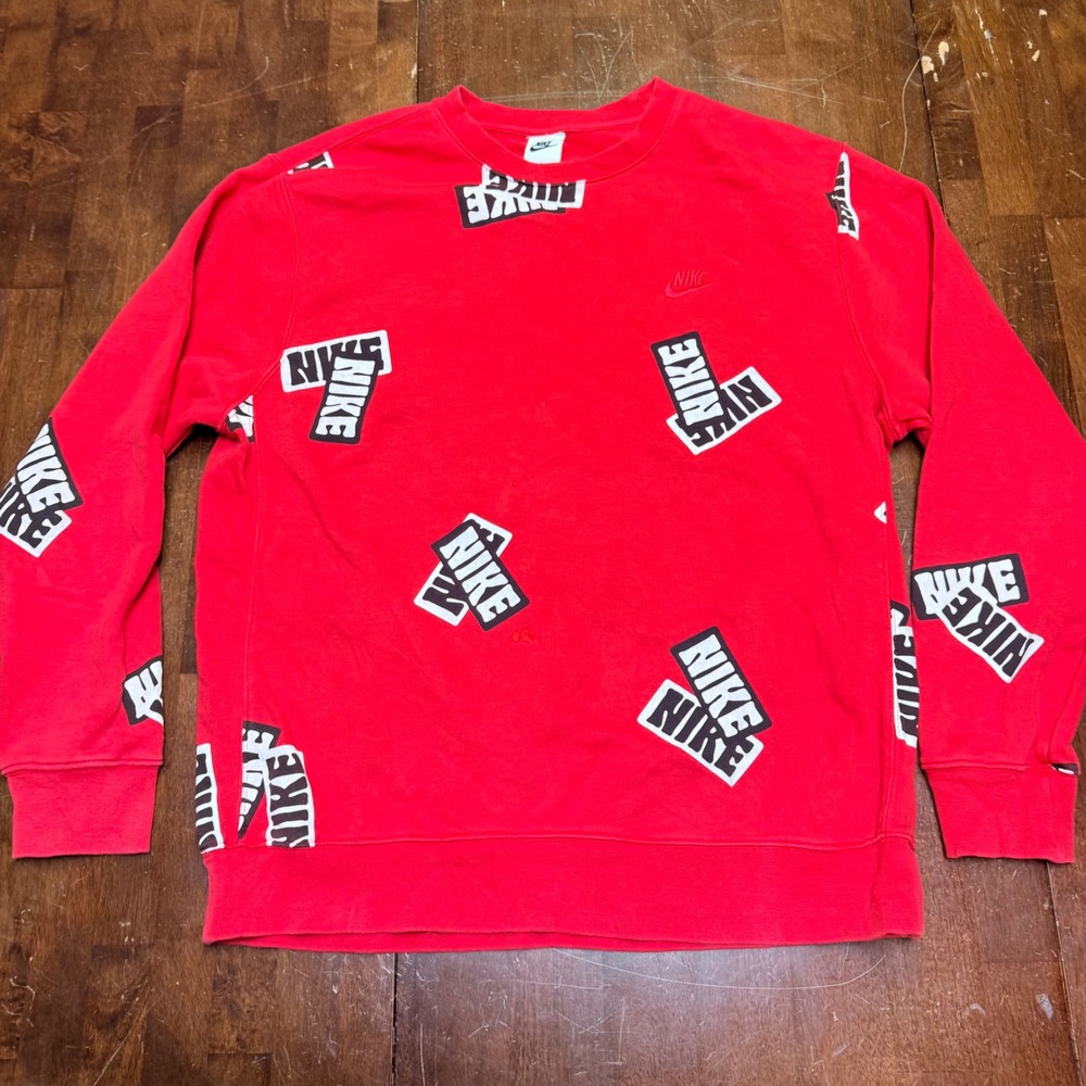 Nike Crewneck Sweatshirt‎ Mens Large Red All Over Scattered Logo Print DM6883